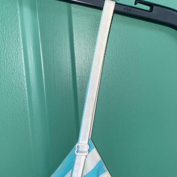 Lilly Pulitzer size 4 dress some discoloration in the armpit area - Picture 7 of 8